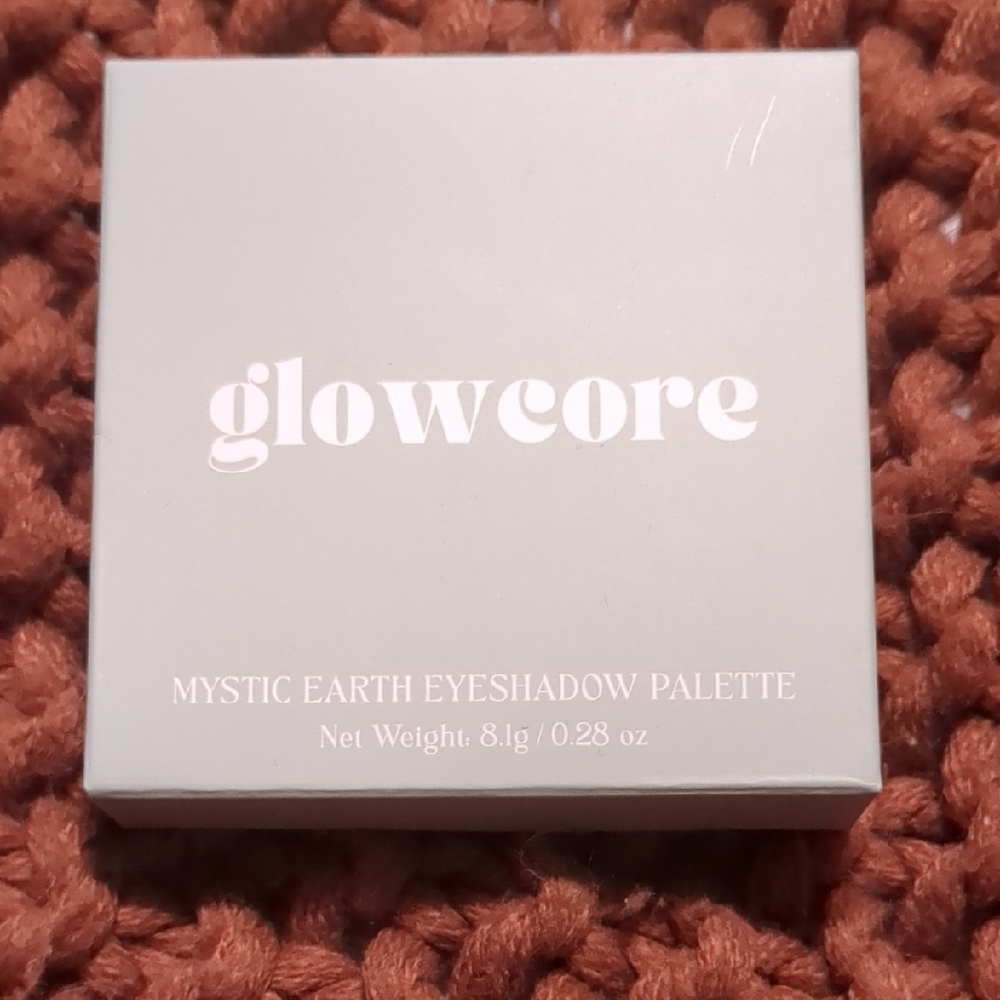 Glowcore Mystic Earth Eyeshadow Palette